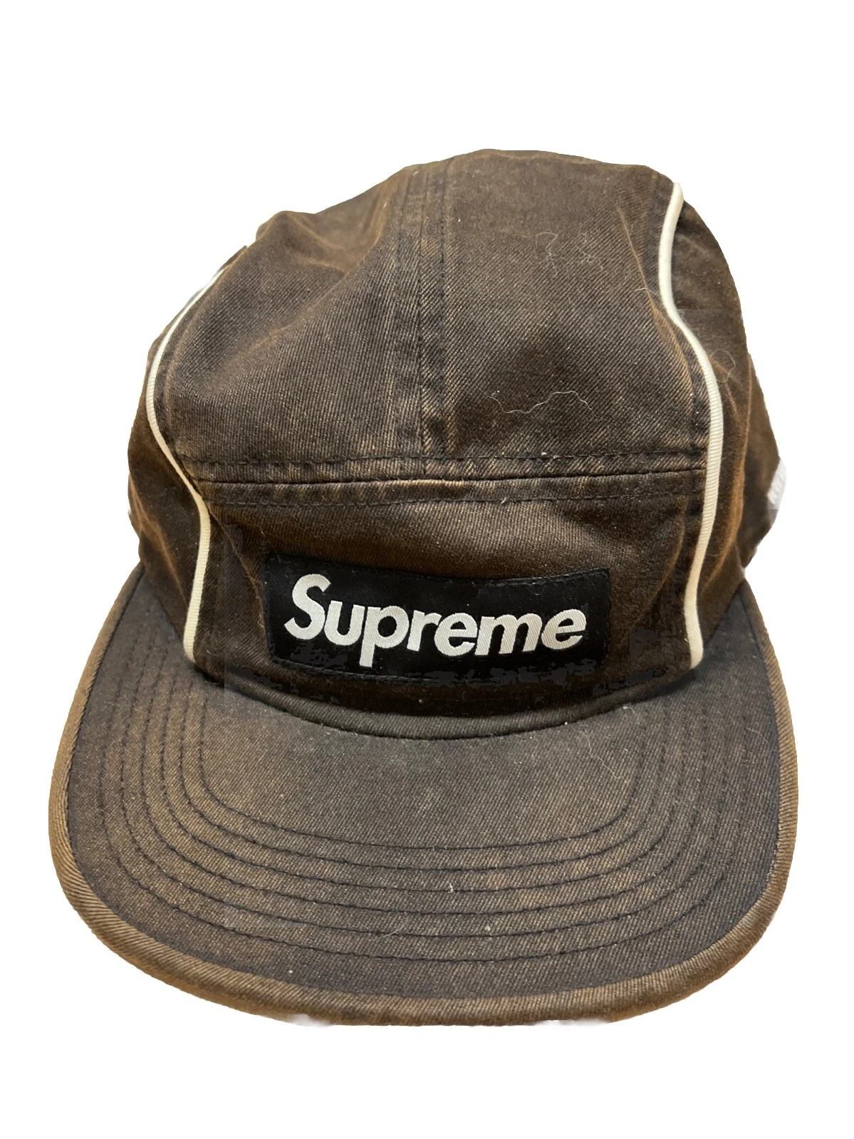 Casquette Supreme Piping noire à bretelles