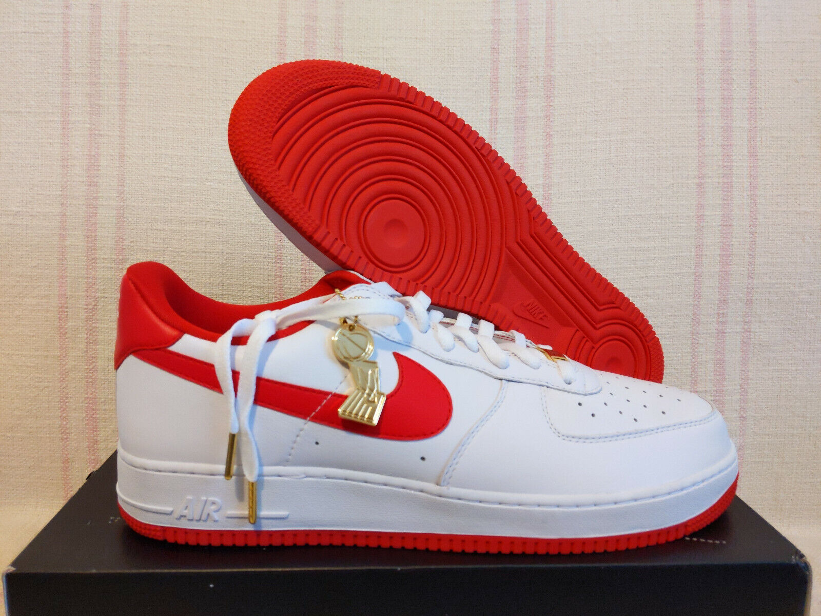  Nike Air Force 1 Low Retro QS Men's Shoes, University  Red/White, Size 7.5