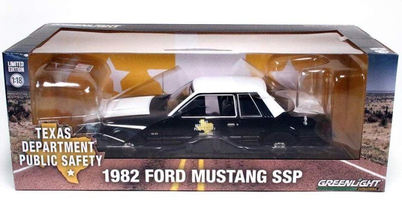 Hot Pursuit 1982 Ford Mustang SSP 1:64 Greenlight Collectibles 42950-A