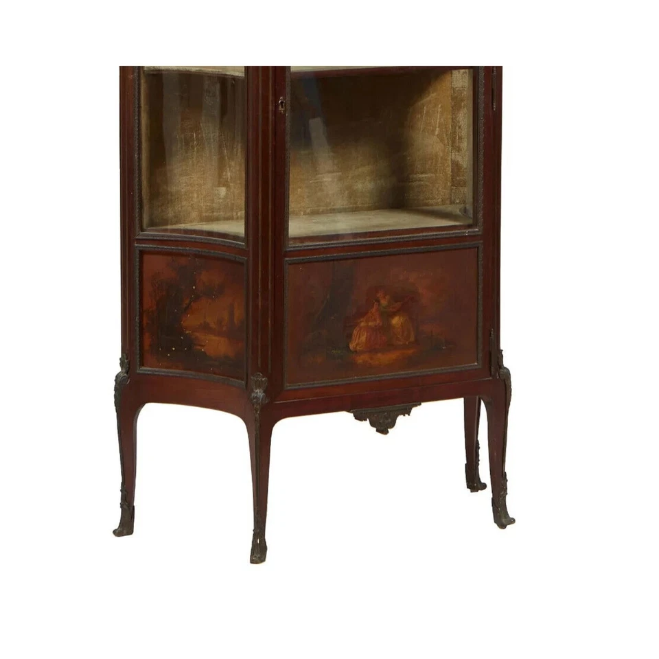 Vitrina, estilo Luis XV Vernis Martin, nogal tallado, montado en Ormolu, tapa de mármol Foto 3 de 4