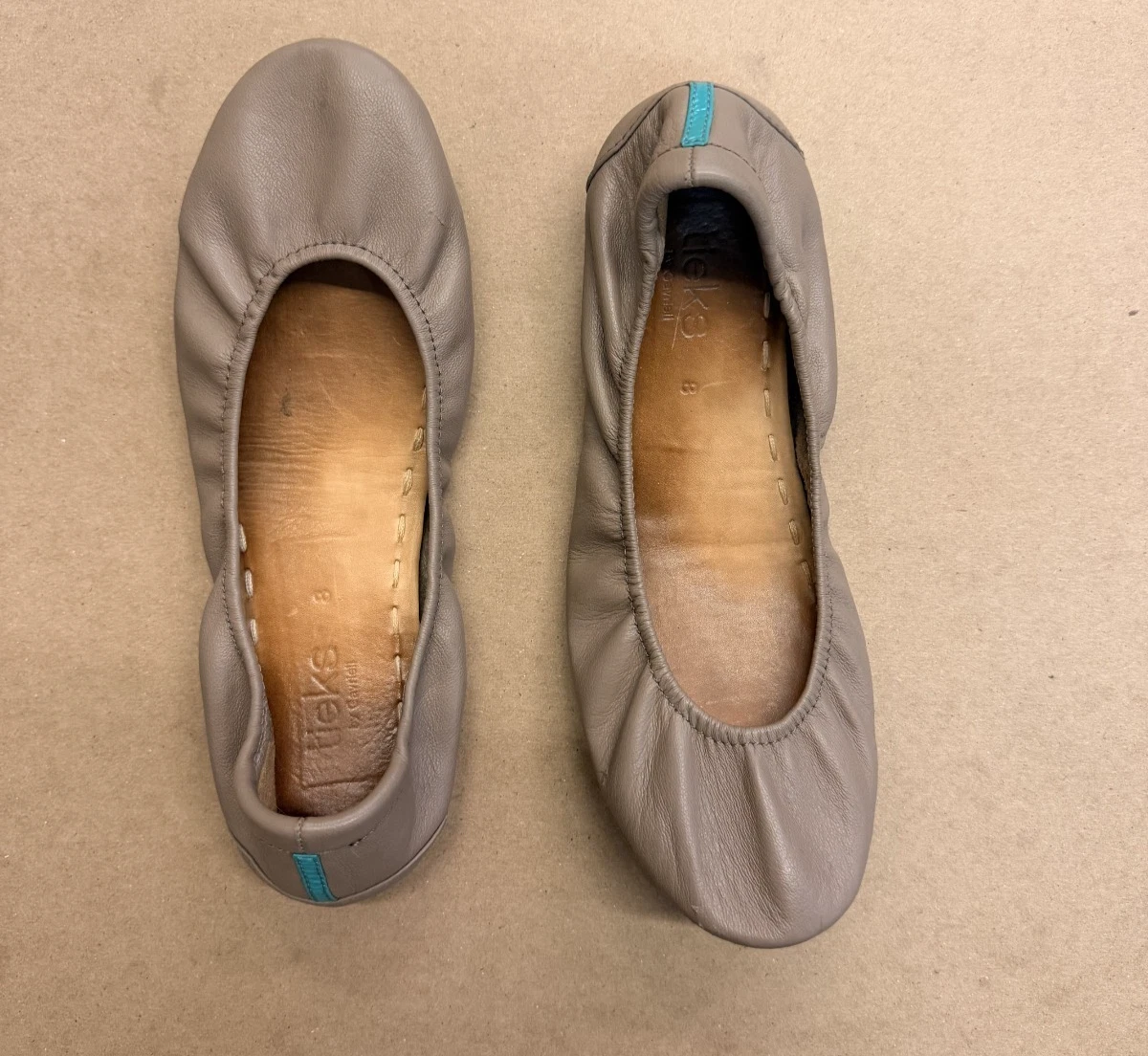 Tieks Taupe Soft Leather Ballet Flats Slip On Travel Comfort Womens Size 8 Shoes