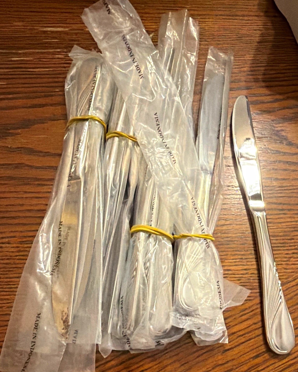 Walco Goddess Heavy 13/0 Stainless Dinner Knives 16 knives per box