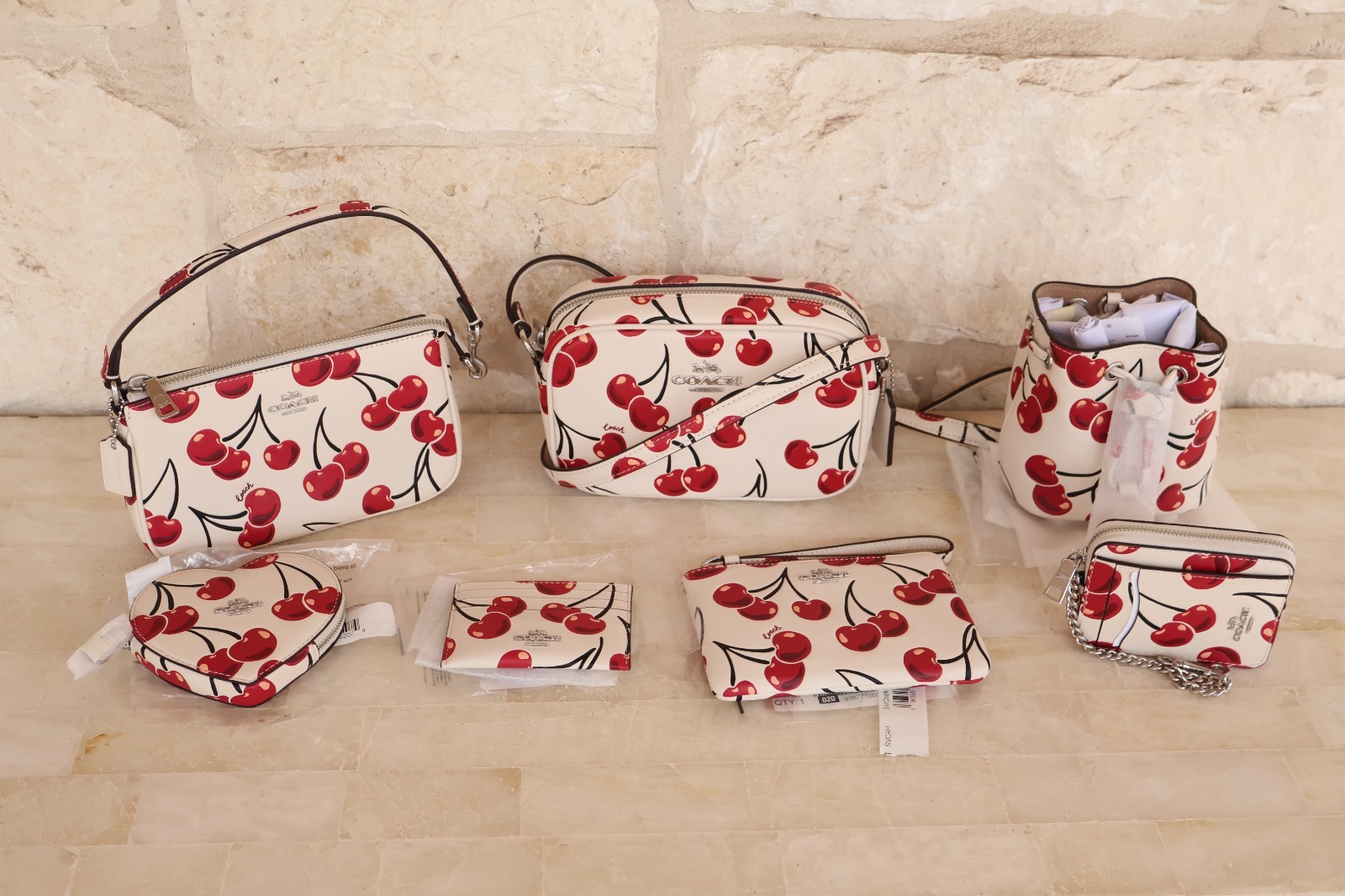 NEW Coach Chalk multi Cherry  Print (red)  SV/Chalk multi Choose from 9 Options image 2