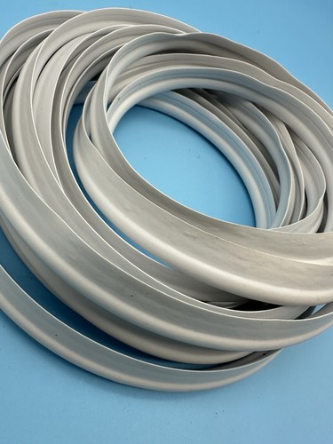 Frost King V18W Tubular Vinyl Gasket Weatherstrip, 1/2"W x 1/4"T x 14’ L White - Picture 3 of 7