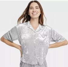 NWT Women's Stars Above Medium Luxe Velour Button Short Sleeve Silver Pajama Top