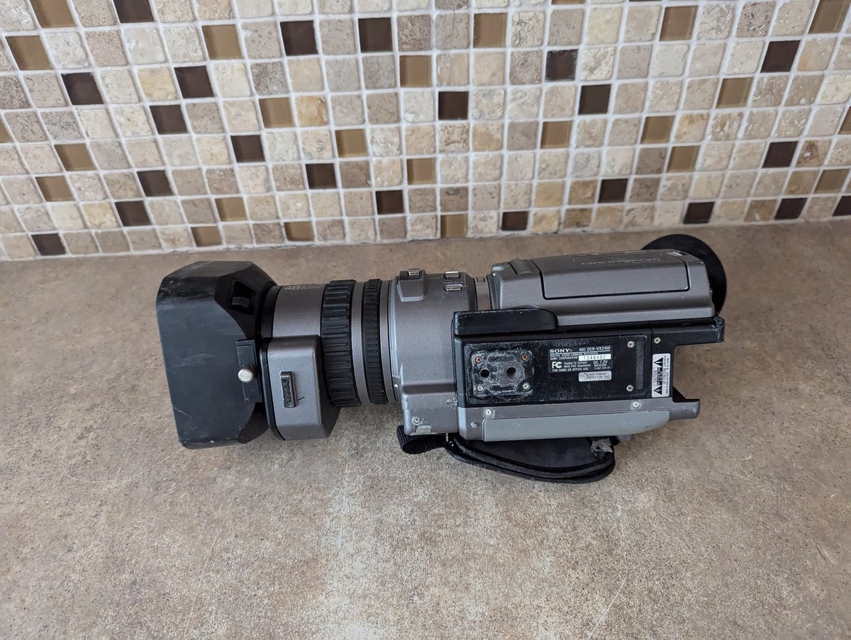 SONY HANDYCAM DCR-VX2100 3CCD DIGITAL CAMCORDER VIDEO | eBay
