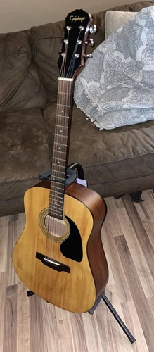 Epiphone PR-100/NA Natural Dreadnought Acoustic Guitar