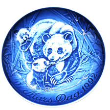 VTG Bing & Grondahl Plate Panda Bear B&G Mother's Day Copenhagen Pottery Blue