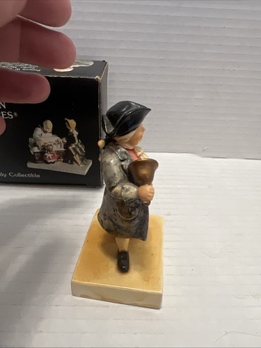 Colonial Bell Ringer VINTAGE SEBASTIAN MINIATURES FIGURE Colonial Bell Ringer #6207 | eBay