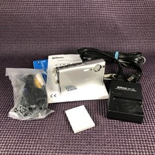 Nikon COOLPIX S9 Digital Camera 6.1 MP Silver Zoom Nikkor ED Battery Charger Mis