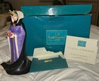 Walt Disney Classic Collection Queen Figurine With COA — photo 1