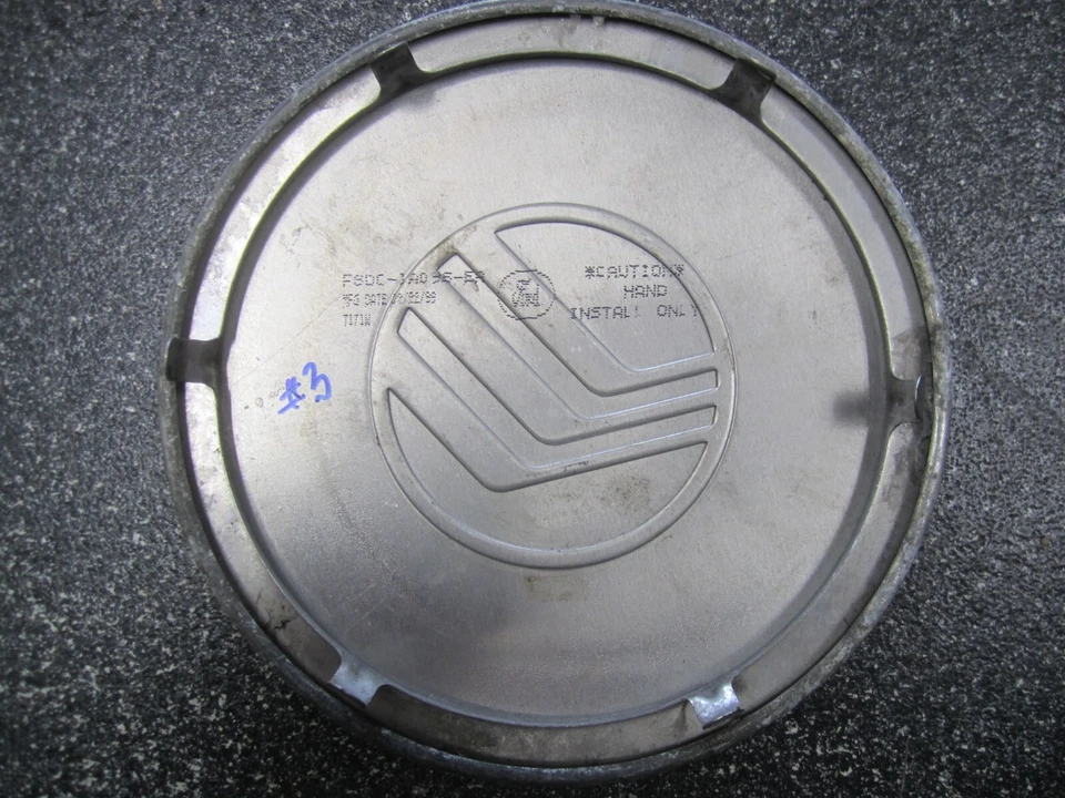 Tapa central Mercury Sable 1996-1998 15" OEM F6DC-1A096-EA 3175 3176 - una/1* Foto 3 de 4