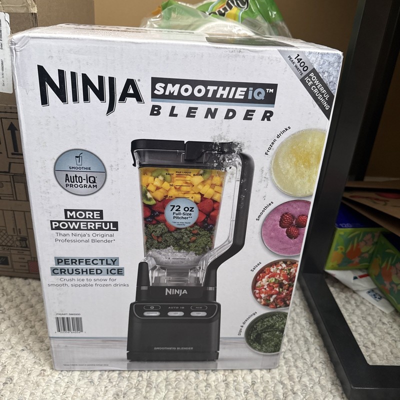 Ninja SmoothieIQ Blender 72 oz 1400W Auto-iQ Ice Crusher Black CO750B Nib