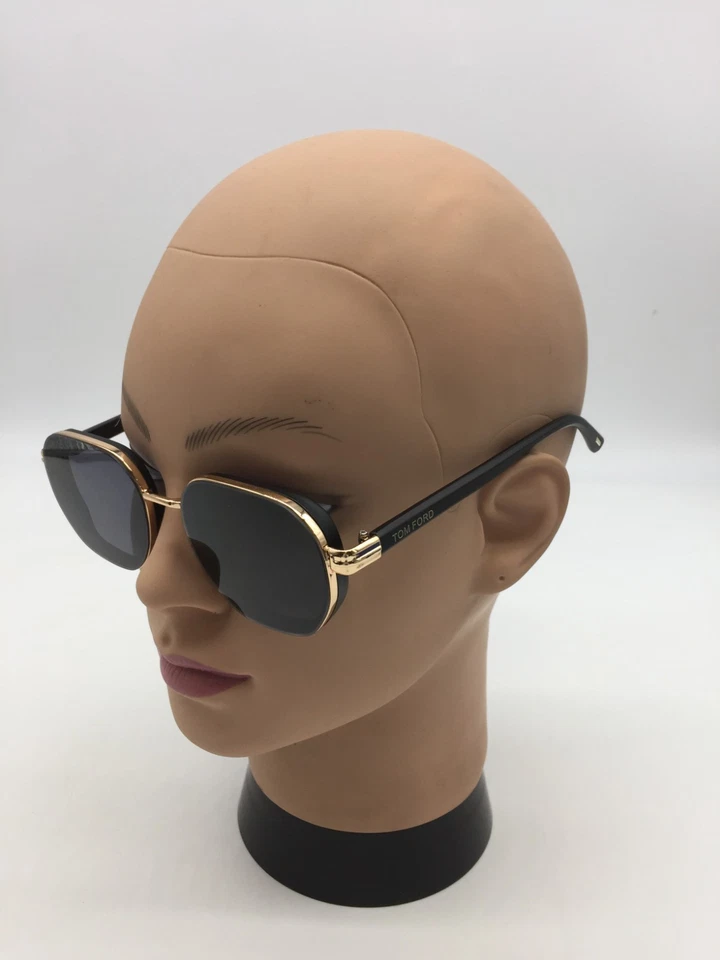 Tom Ford Fashion Black/Gold Frame Sunglasses 56-18-140 Black Lens - Image 3 of 4