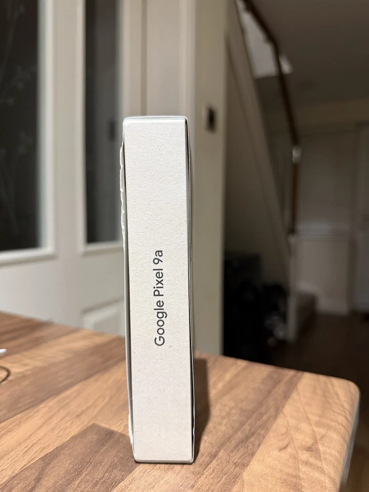 Google Pixel 9a 128GB Unlocked Obsidian Brand New & Sealed - Fast P&P ✅ - Image 2 of 3