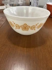 PYREX Butterfly Gold 1 1/2 Qt Mixing Nesting Bowl #402 Vintage Retro Made in USA