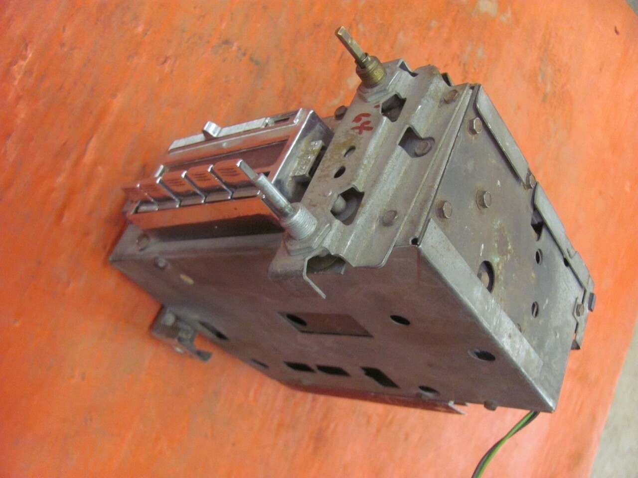 Picture 2 of 9