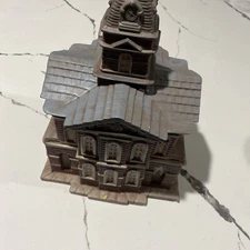 Vintage Byron Molds 1985 Ceramic Town Courthouse B-537