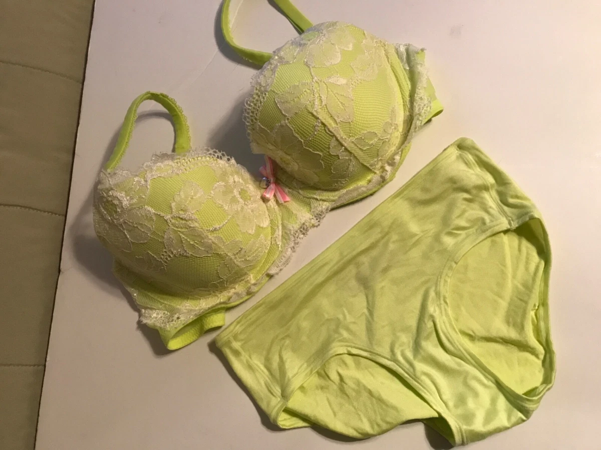 NWT Victoria's Secret BBV 32D,S Lined Demi Bra Set Lime Green White Lace