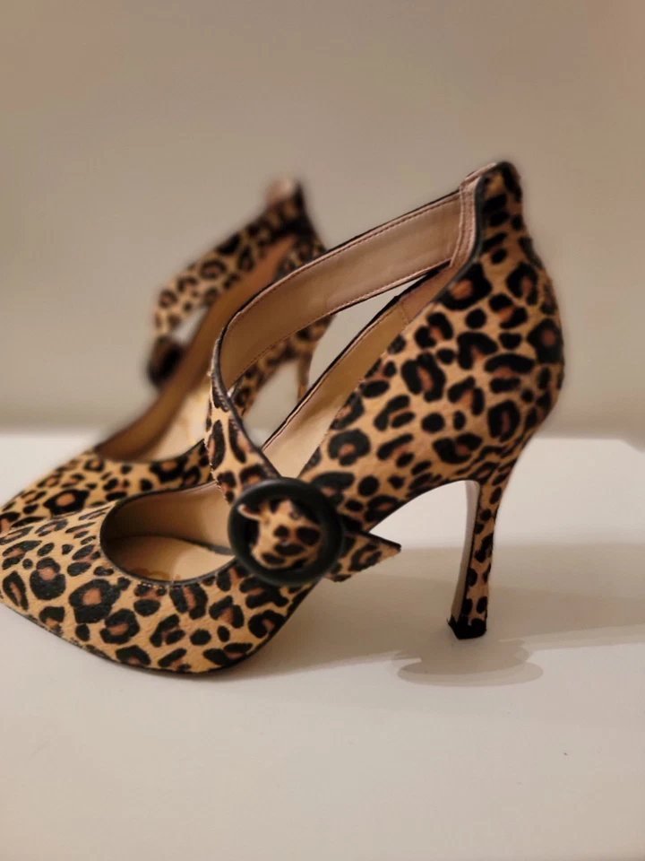 Tacones de aguja con estampado de leopardo Sam Edelman DISEÑADOR - Talla 7. Correa ajustable! Foto 3 de 4