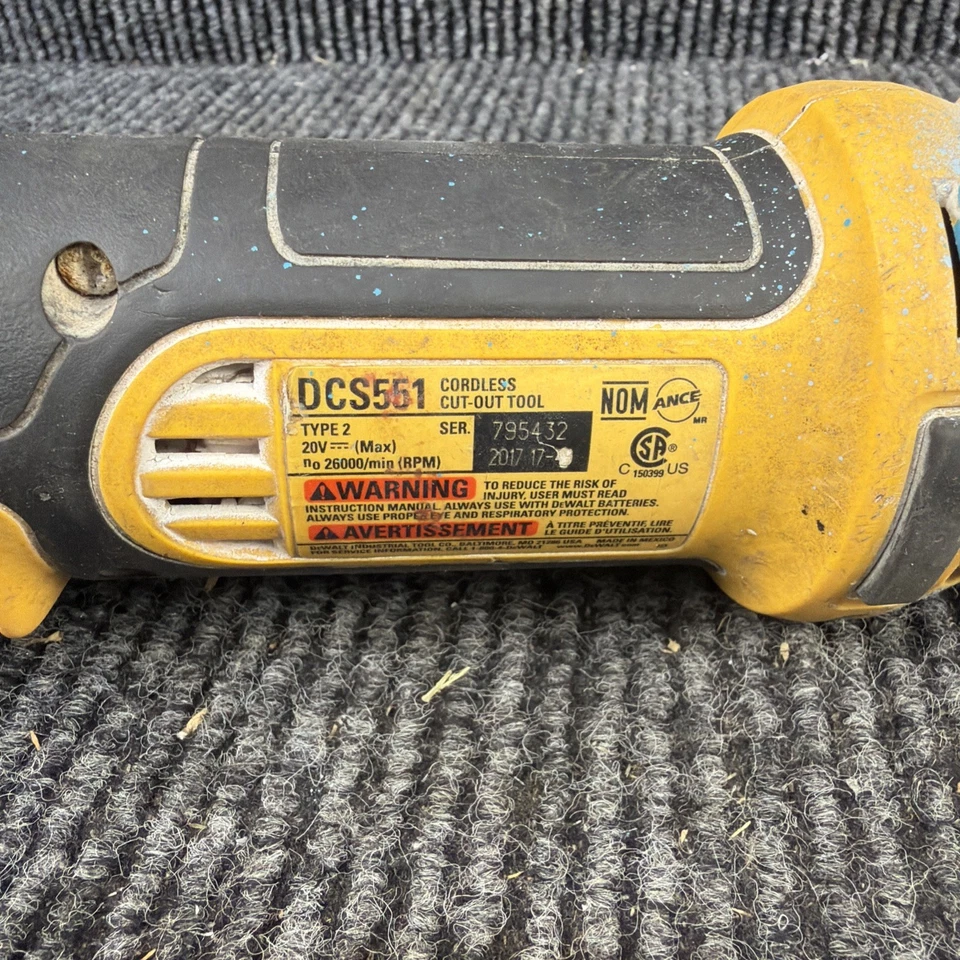 DEWALT 20V MAX 1/4 in. and 1/8 in. Cordless Drywall Cut-Out Tool DCS551 - Image 2 of 4