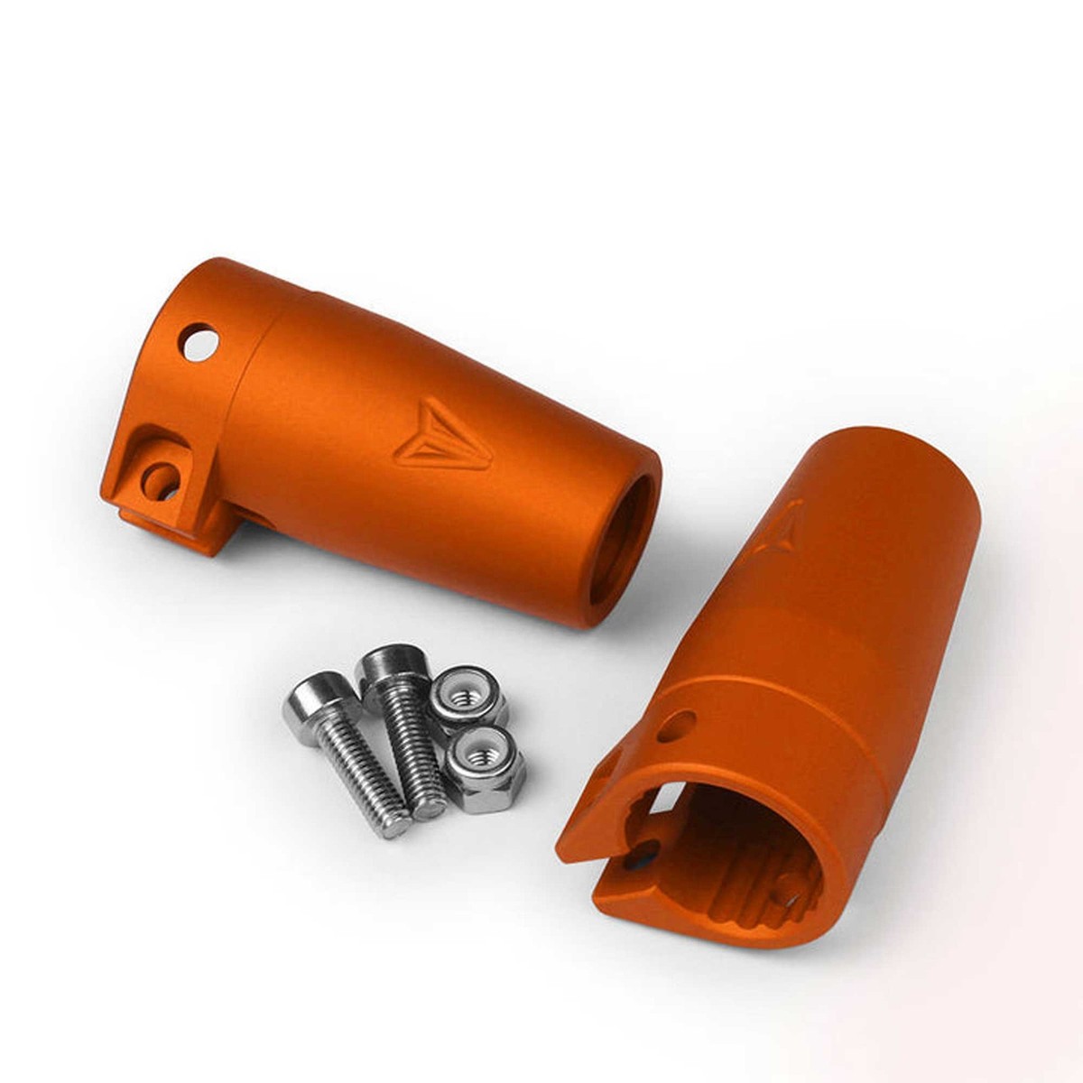 Vanquish Axial Wraith / Yeti Clamping Lockouts Orange