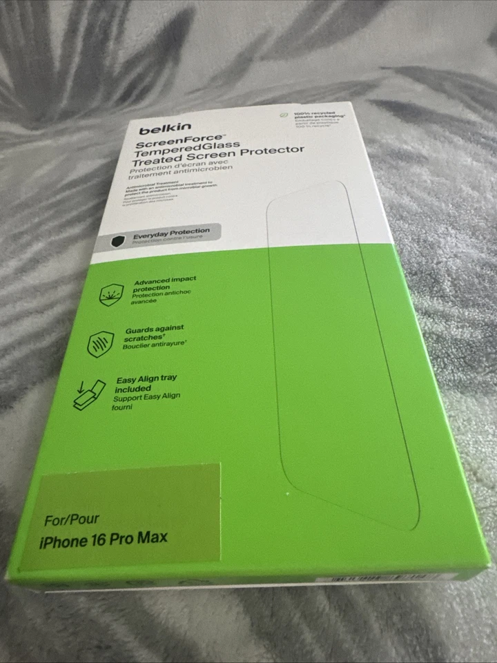 Belkin ScreenForce 钢化玻璃处理屏幕保护膜 适用于 iPhone 16 Pro Max — 第 2/4 张图片