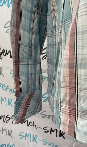 Boys WDW Well Dressed Wolf Boys Blue Christmas Plaid shirt size 8 NWT - Picture 5 of 9