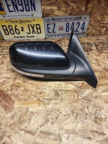 2011 - 2015 Ford Explorer Right Door Mirror W/O Blind Spot Heated Black OEM RH