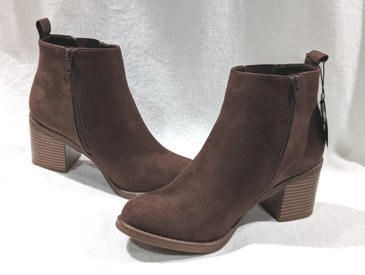 New Republic Sonoma Suede Chelsea boots - chocolate brown color size 11 Magnanni Bonn Chelsea Suede Leather Boot Men main image 3