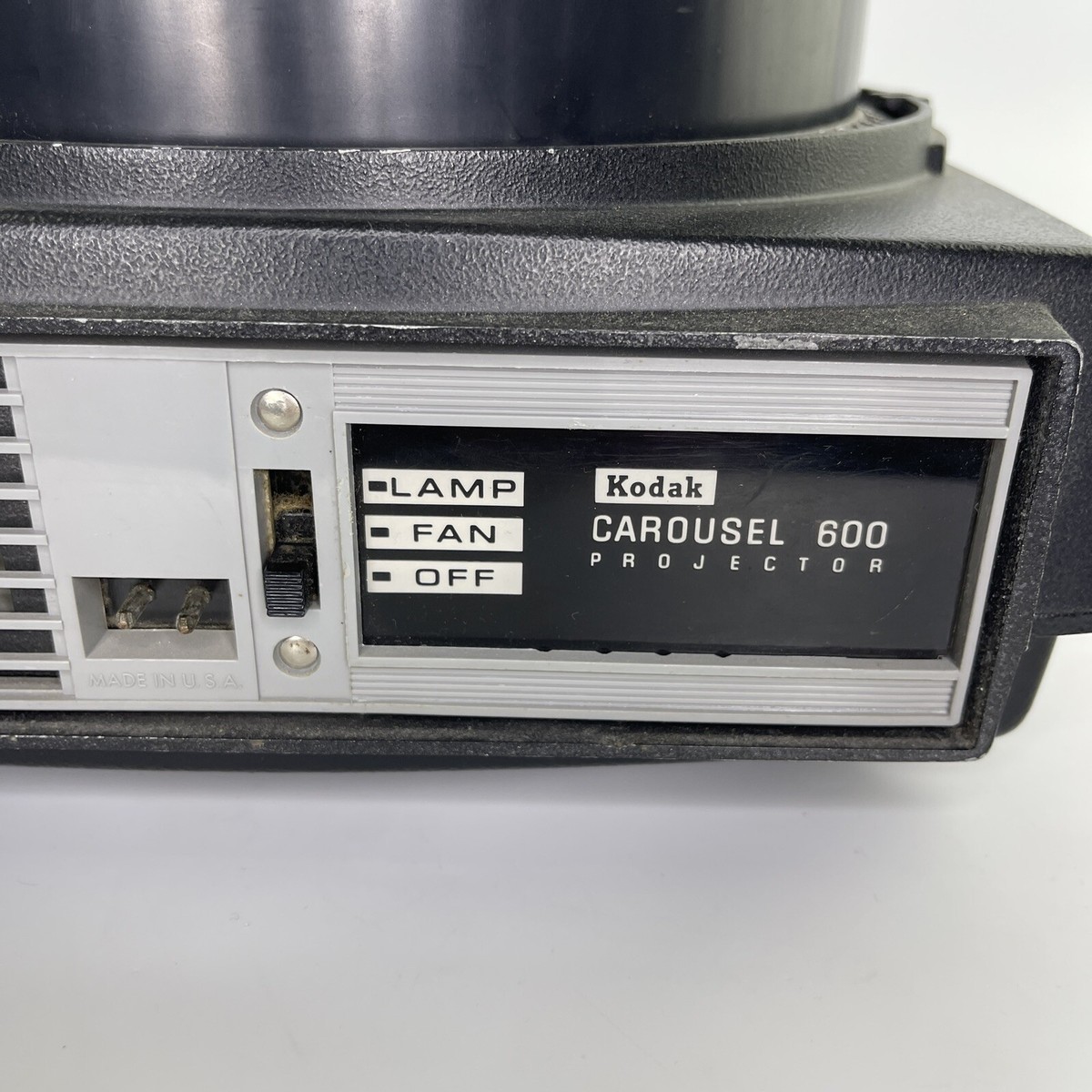 Kodak Carousel 600 Slide Projector READ | eBay Kodak Carousel 600 Slide Projector READ | eBay