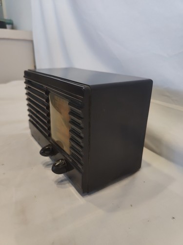 Vintage 1939 Philco Transitone Radio Bake Light Finish, Works No Tuning Stations - Picture 5 of 12