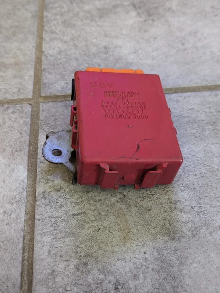 原始设备制造商 1994 - 1997 年丰田卡罗拉门控制模块单元 85980 - 12240 正品二手 — 第 4/4 张图片