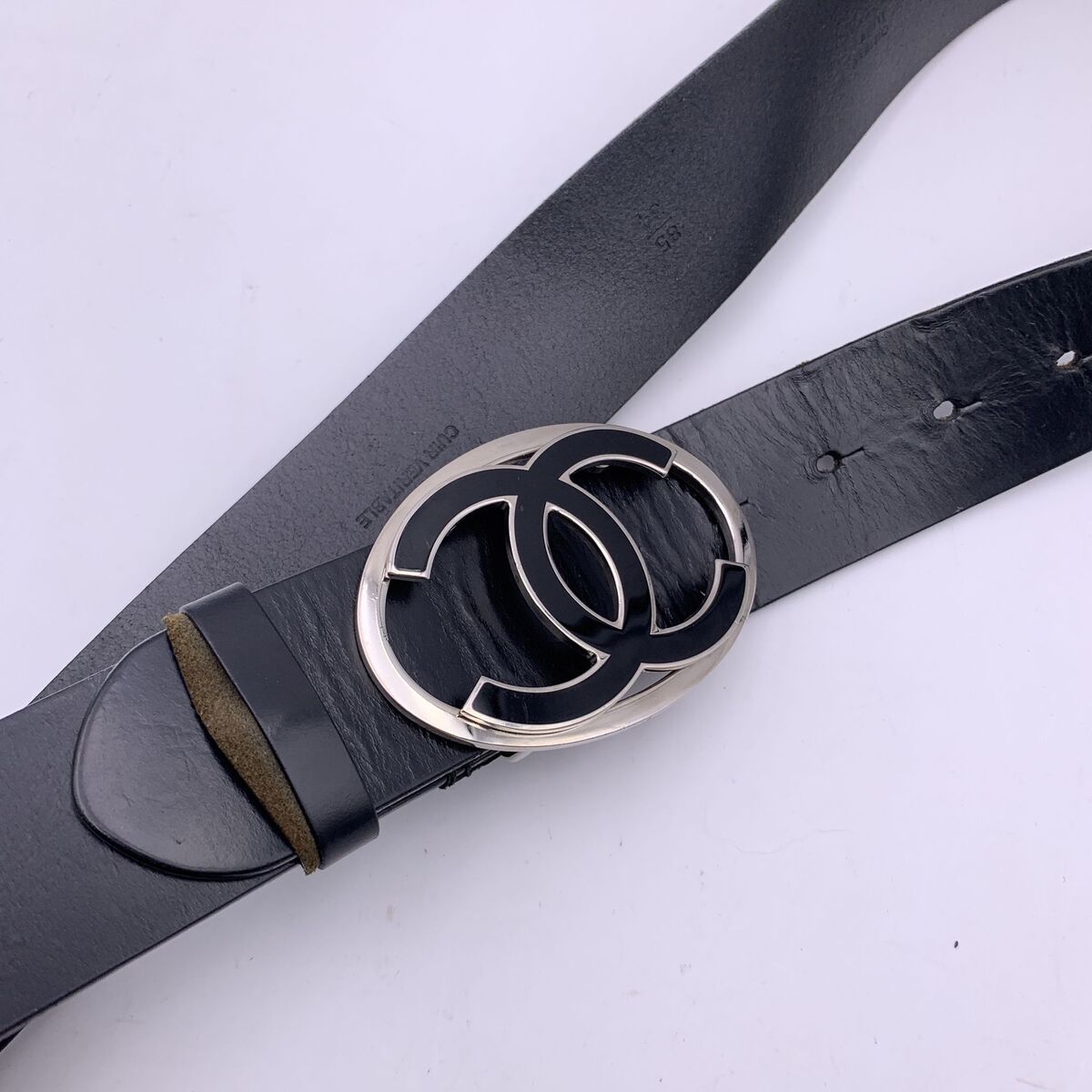 Authentic Chanel Black Leather Silver CC Logo Buckle Belt Authentic Chanel Black Leather Silver CC Logo Buckle Belt