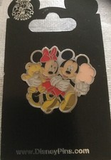 Przypinka Disney Mickey + Minnie, edycja otwarta