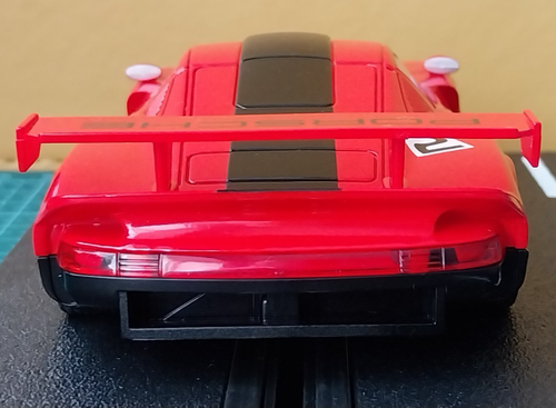 1:32 = Scalextric Porsche 911 GT1 #2 C2421 - Picture 7 of 10