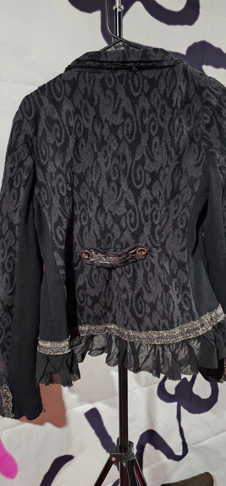 Linda Chaqueta Blazer Boho Negra Envejecida Free People Talla 6 Raro Diseño de Botones Foto 3 de 3