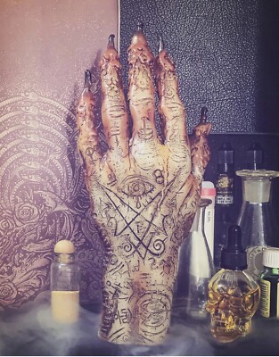 The Hand of Glory Realistic Unbox Industries Florian Bertmer 1:1 Soft Vinyl Prop