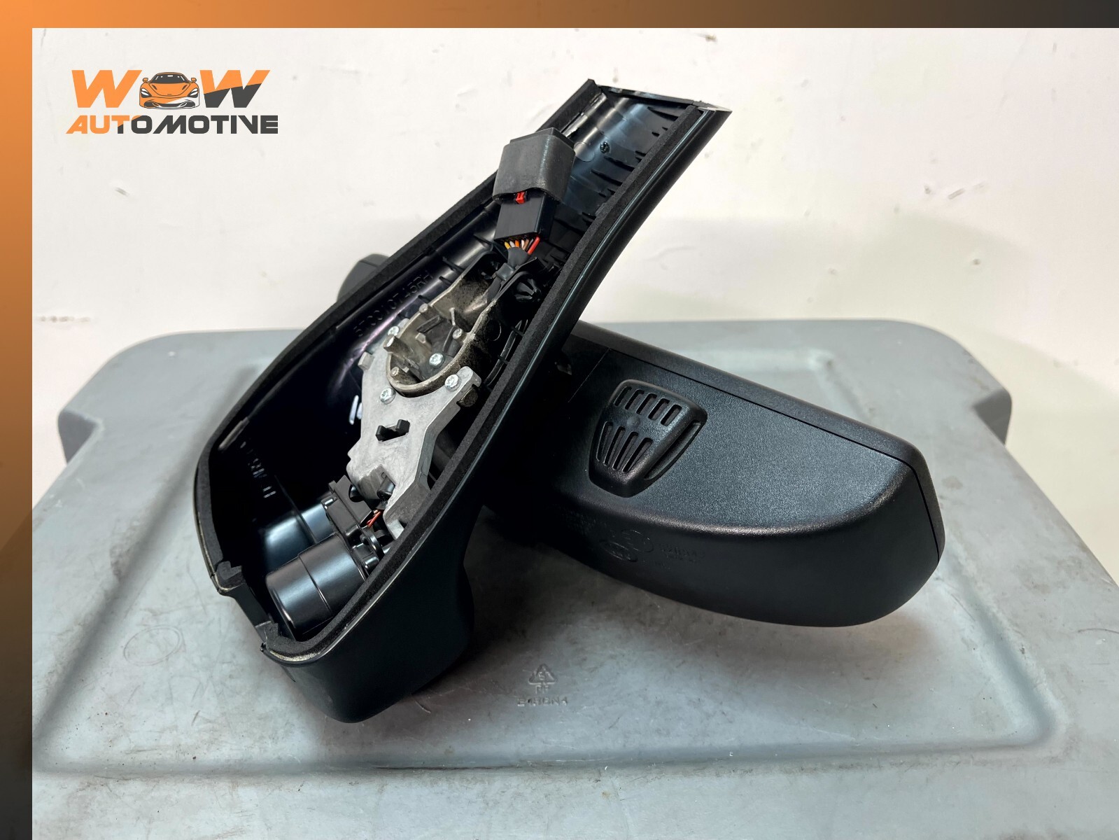 14-17 MASERATI GHIBLI QUATTROPORTE  INTERIOR REAR VIEW MIRROR AUTO DIMING OEM