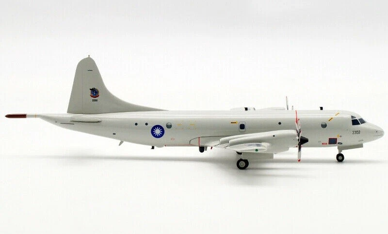 1:200 INF200 Taiwan - Air Force Lockheed P-3C Orion 3302 W/Stand