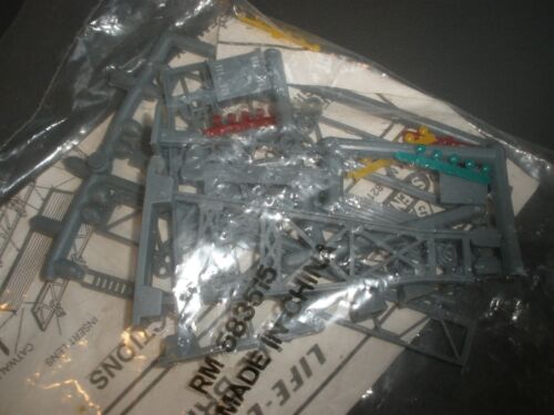 NEW SEAL HO SCALE LIFE LIKE SCENE MASTER CRAFTSMAN SIGNAL BRIDGE RAILROAD 8215 - Picture 2 of 4