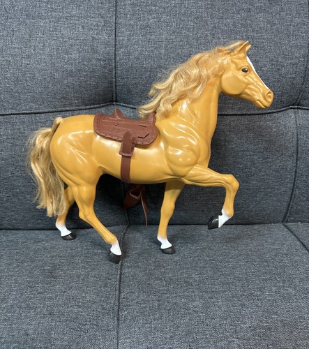 1980 Mattel Barbie Palomino Horse Dallas Saddle 11" One Stirrup - Picture 2 of 8