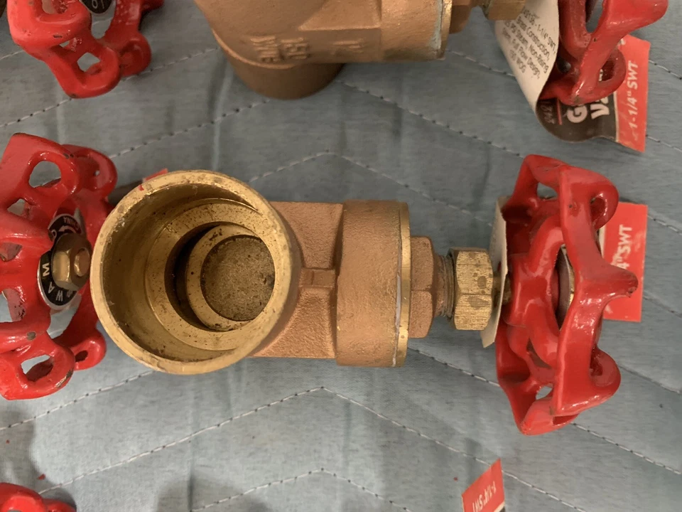 *LOTE DE 22* Válvula de compuerta de latón fundido Wami 242136 nueva 1-1/4” SWT 150 WOG 125 PSI Foto 3 de 4