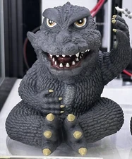2025 Enshrined Monsters 5" Dancing Godzilla 1965 Figure Victory Celebration Toy