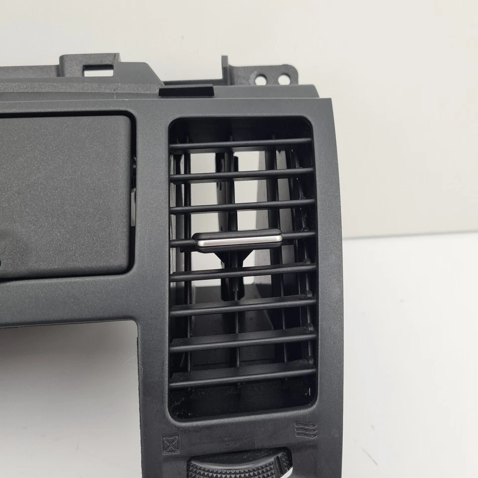 Nissan Tiida Stereo Surround Fascia Trim C11 09/04-11/12 - image 2 of 4