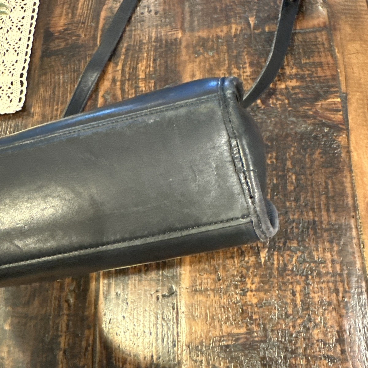 OLD COACH Logan Shoulder Bag Genuine Leather Black Turn Lock 90s