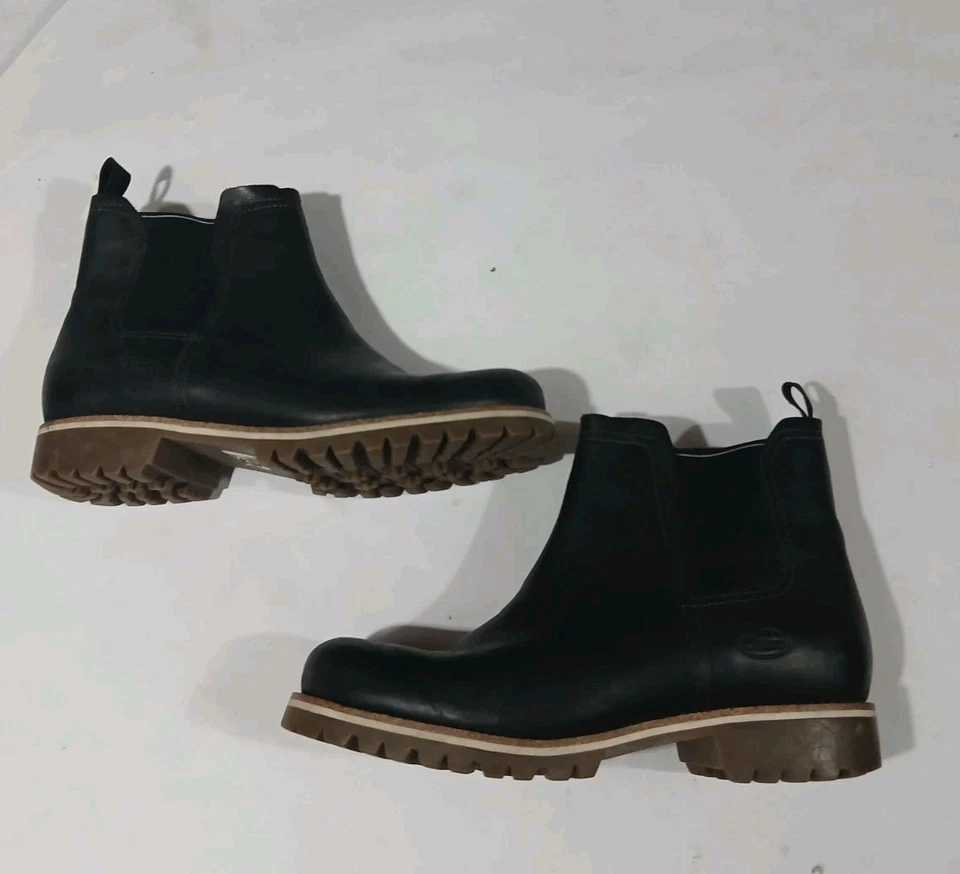 Chaco Fields Chelsea Waterproof Boots Size 10 Black Pull On Ankle  - Image 2 of 4