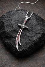 Collar Espada Zülfiqar Plata Piedra Rubí Cabeza de León Espada Colgante