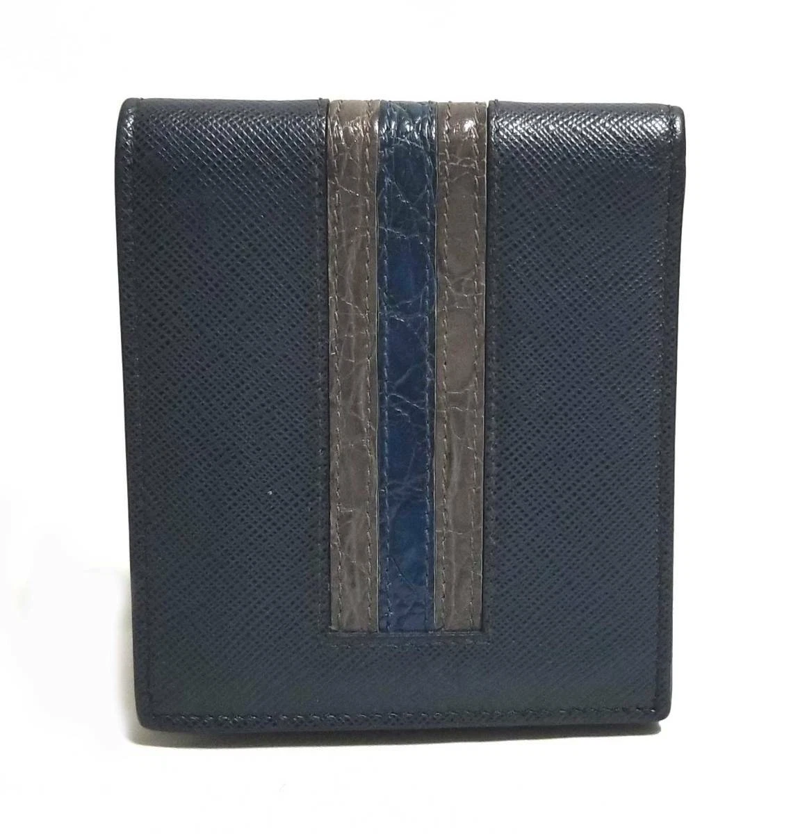 Elegant Men's Leather Wallet Models on 