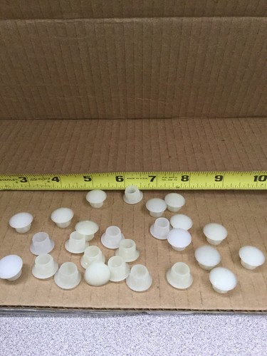 Walk In Box Plastic Plugs 1/2 25 P/c Set